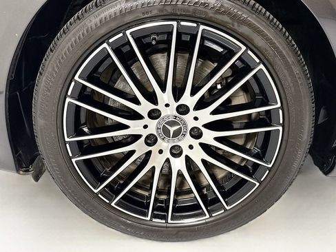 Used 2023 Mercedes-Benz C 300 Sedan image 30