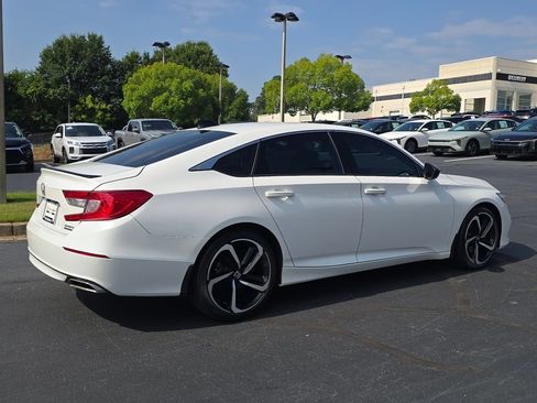 Used 2022 Honda Accord Sport Special Edition image 3