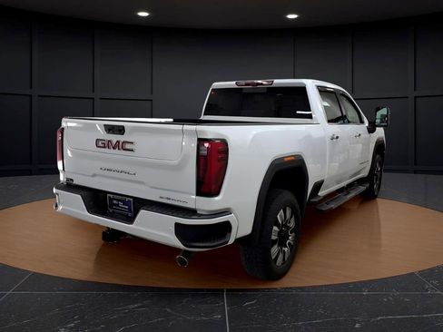 Used 2025 GMC Sierra 2500 Denali w/ Denali Reserve Package AWD/4WD image 6
