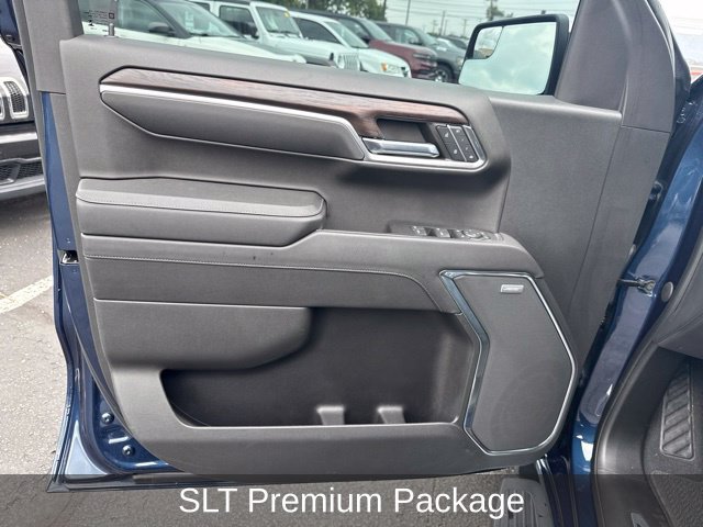 Used 2023 GMC Sierra 1500 SLT w/ SLT Premium Package AWD/4WD image 13
