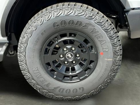 New 2026 Ford Bronco Outer Banks w/ Sasquatch Package AWD/4WD image 22