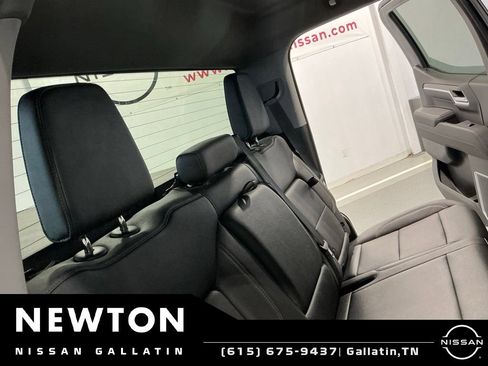 Used 2023 GMC Sierra 1500 SLT AWD/4WD image 27