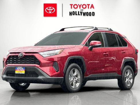 New 2025 Toyota RAV4 XLE image 7