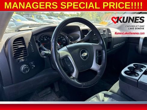 Used 2007 Chevrolet Silverado 1500 LT w/ 1LT Convenience Package AWD/4WD image 15