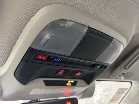 Used 2022 Subaru Crosstrek 2.0i Premium w/ Popular Package #2 image 18