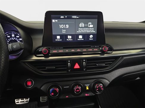 Used 2021 Kia Forte GT-Line w/ GT-Line Premium Package image 22