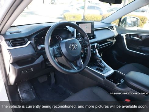 Used 2023 Toyota RAV4 XLE image 15