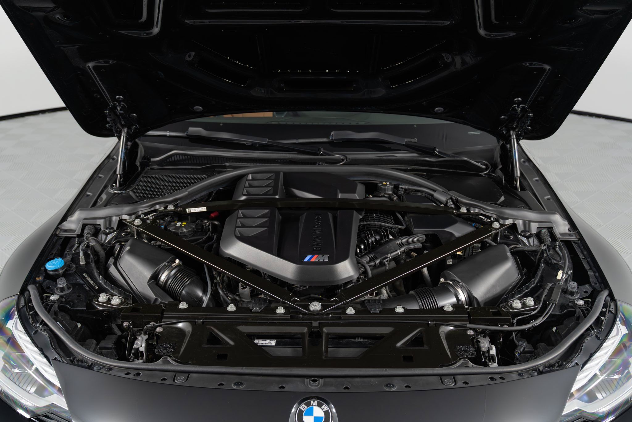 Used 2024 BMW M2 RWD image 16