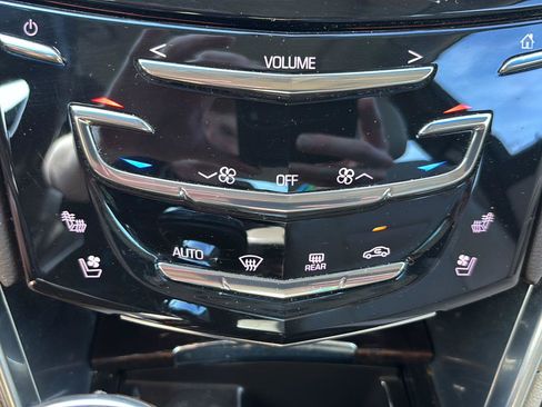 Used 2016 Cadillac XTS Luxury w/ Driver Awareness Package FWD image 28