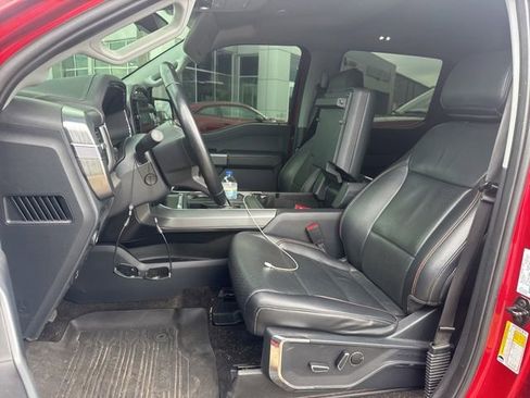 Used 2022 Ford F150 Lariat w/ Equipment Group 502A High AWD/4WD image 3