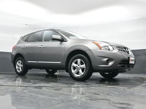 Used 2013 Nissan Rogue S w/ Special Edition Pkg image 42