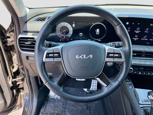 Used 2025 Kia Telluride SX Prestige AWD/4WD image 18