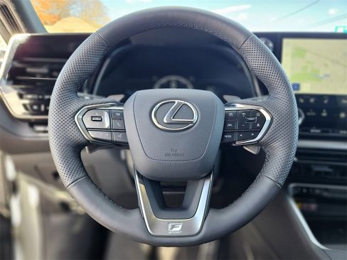 Used 2025 Lexus TX 350 AWD image 26