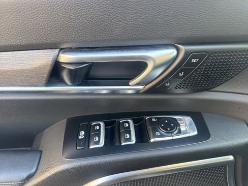 Used 2021 Kia Telluride SX w/ SX Prestige Package image 12