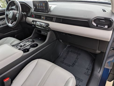 Certified 2025 Honda Pilot EX-L image 31