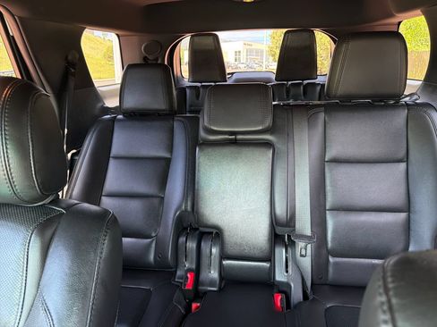 Used 2013 Ford Explorer Limited AWD/4WD image 25