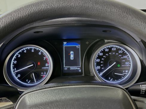 Used 2023 Toyota Camry LE image 18