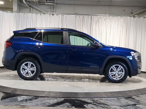 Used 2022 GMC Terrain SLE w/ Driver Convenience Package image 15