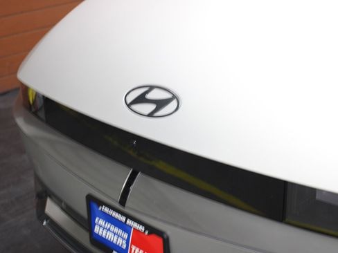 Used 2024 Hyundai Ioniq 5 Limited image 29