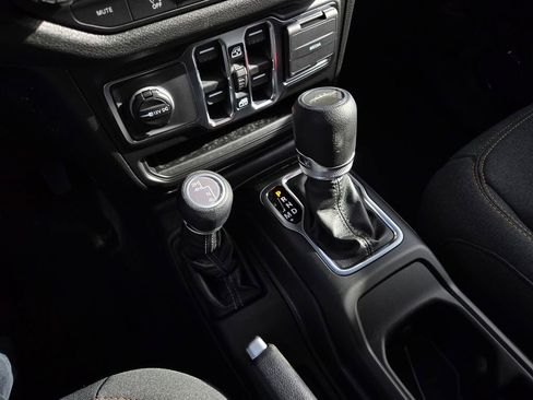 New 2026 Jeep Gladiator Sport AWD/4WD image 22