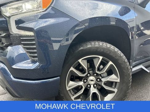 Used 2022 Chevrolet Silverado 1500 RST w/ Z71 Off-Road Package AWD/4WD image 15