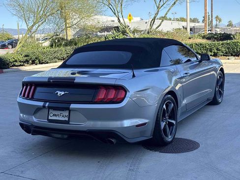 Used 2020 Ford Mustang Convertible image 3