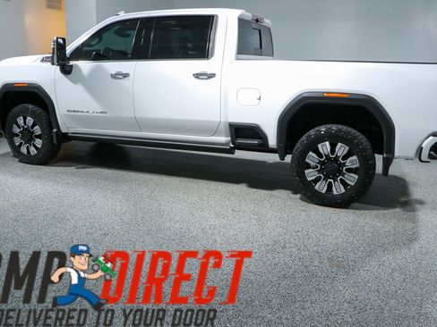 Used 2024 GMC Sierra 2500 Denali w/ Denali Reserve Package AWD/4WD image 10