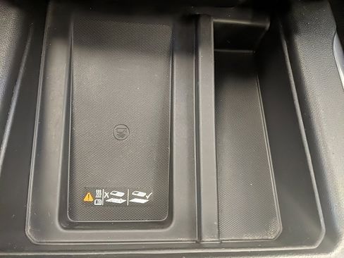 Used 2023 GMC Sierra 3500 Denali w/ Denali Ultimate Package image 28