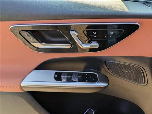 New 2026 Mercedes-Benz GLC 300 image 4