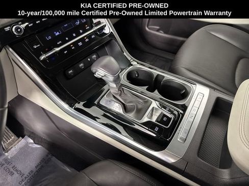 Certified 2024 Kia Carnival EX image 16