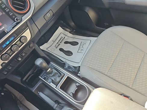Used 2022 Toyota Tacoma SR5 w/ Technology Package image 27