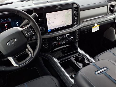 New 2025 Ford F450 Platinum image 5
