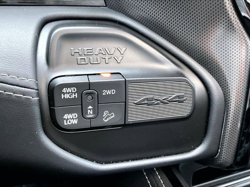 Used 2023 RAM 2500 Limited AWD/4WD image 34
