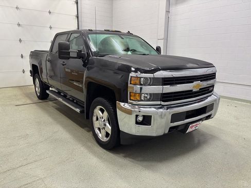 Used 2015 Chevrolet Silverado 2500 LT w/ Z71 Package, Off-Road image 2