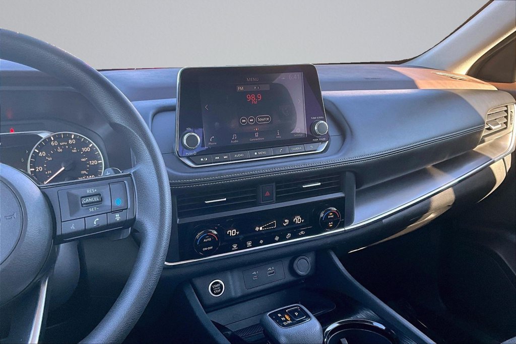 Used 2023 Nissan Rogue SV AWD/4WD image 5