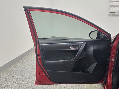 Used 2014 Toyota Corolla LE Premium w/ Driver Convenience Package image 29