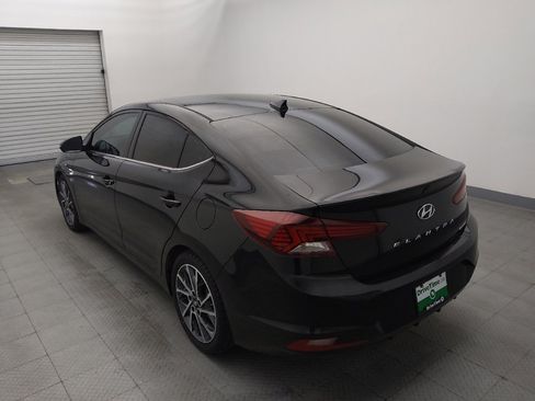 Used 2019 Hyundai Elantra Limited FWD image 5