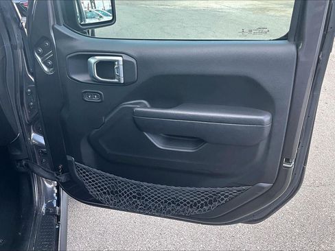 Used 2022 Jeep Wrangler Unlimited Sport AWD/4WD image 26