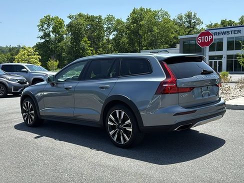 Used 2021 Volvo V60 T5 Cross Country w/ Advanced Package AWD/4WD image 8