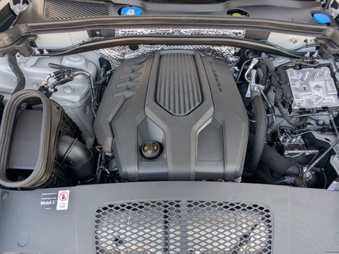 New 2026 Porsche Macan image 28