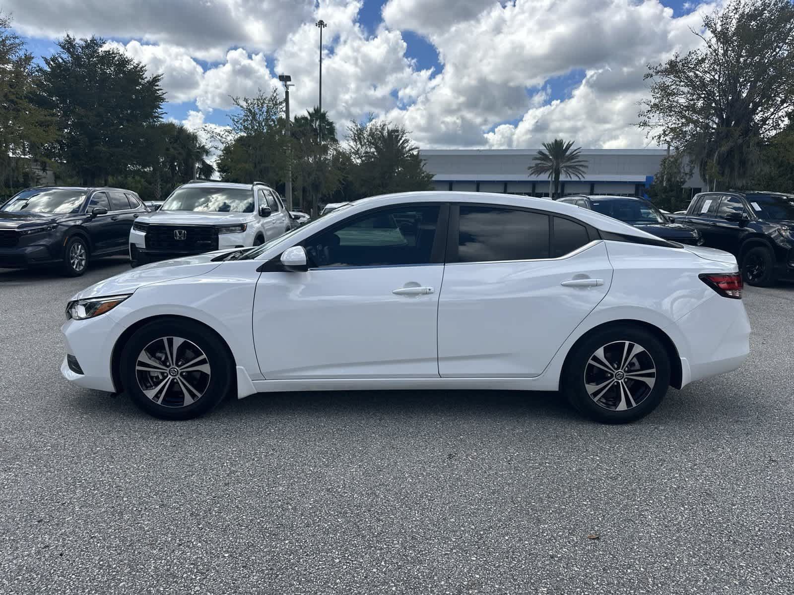 Used 2022 Nissan Sentra SV w/ Trunk Package FWD image 3