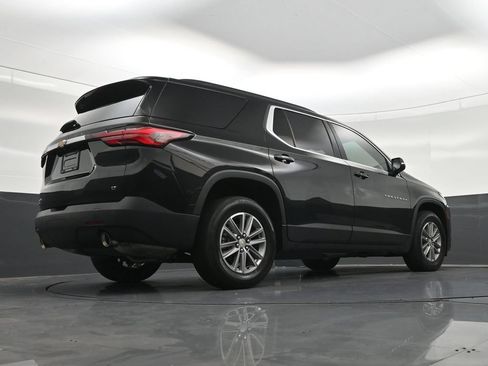 Used 2024 Chevrolet Traverse LT FWD image 29