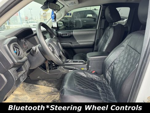 Used 2019 Toyota Tacoma SR image 3