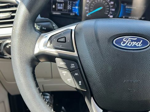 Certified 2023 Ford Edge Titanium AWD/4WD image 21