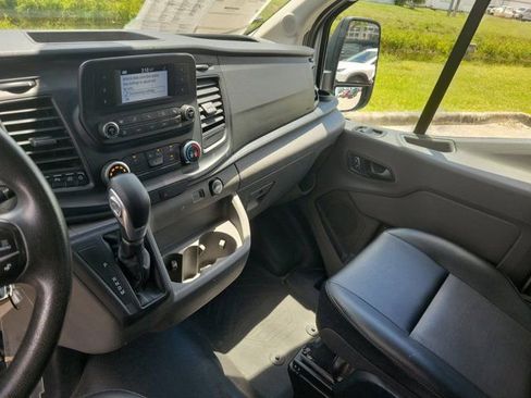 Certified 2023 Ford Transit 250 Medium Roof RWD image 25