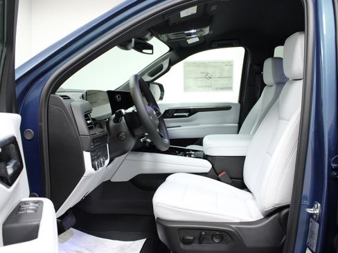 New 2025 Chevrolet Tahoe Premier image 12