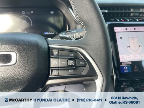 Used 2023 Jeep Grand Cherokee L Limited w/ Luxury Tech Group II image 28