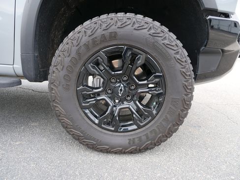 Certified 2024 Chevrolet Silverado 1500 ZR2 w/ Technology Package image 11