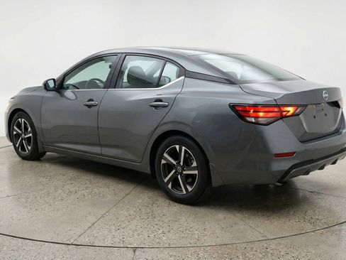 Used 2025 Nissan Sentra SV image 6