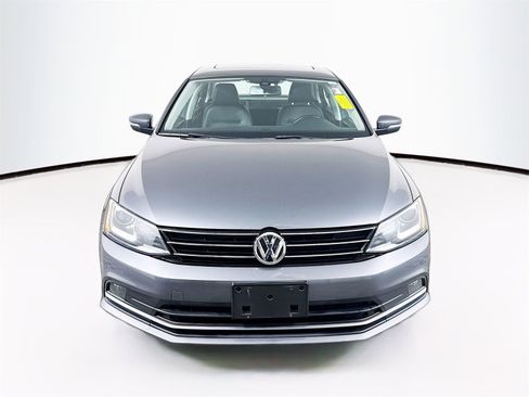 Used 2016 Volkswagen Jetta SEL w/ Lighting Package image 2